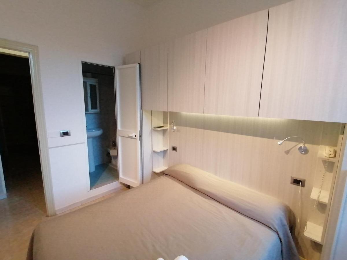 Hotel Cilene Viareggio Bagian luar foto