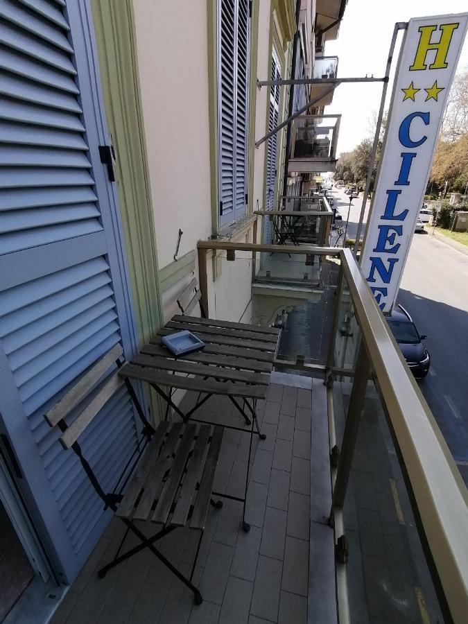 Hotel Cilene Viareggio Bagian luar foto