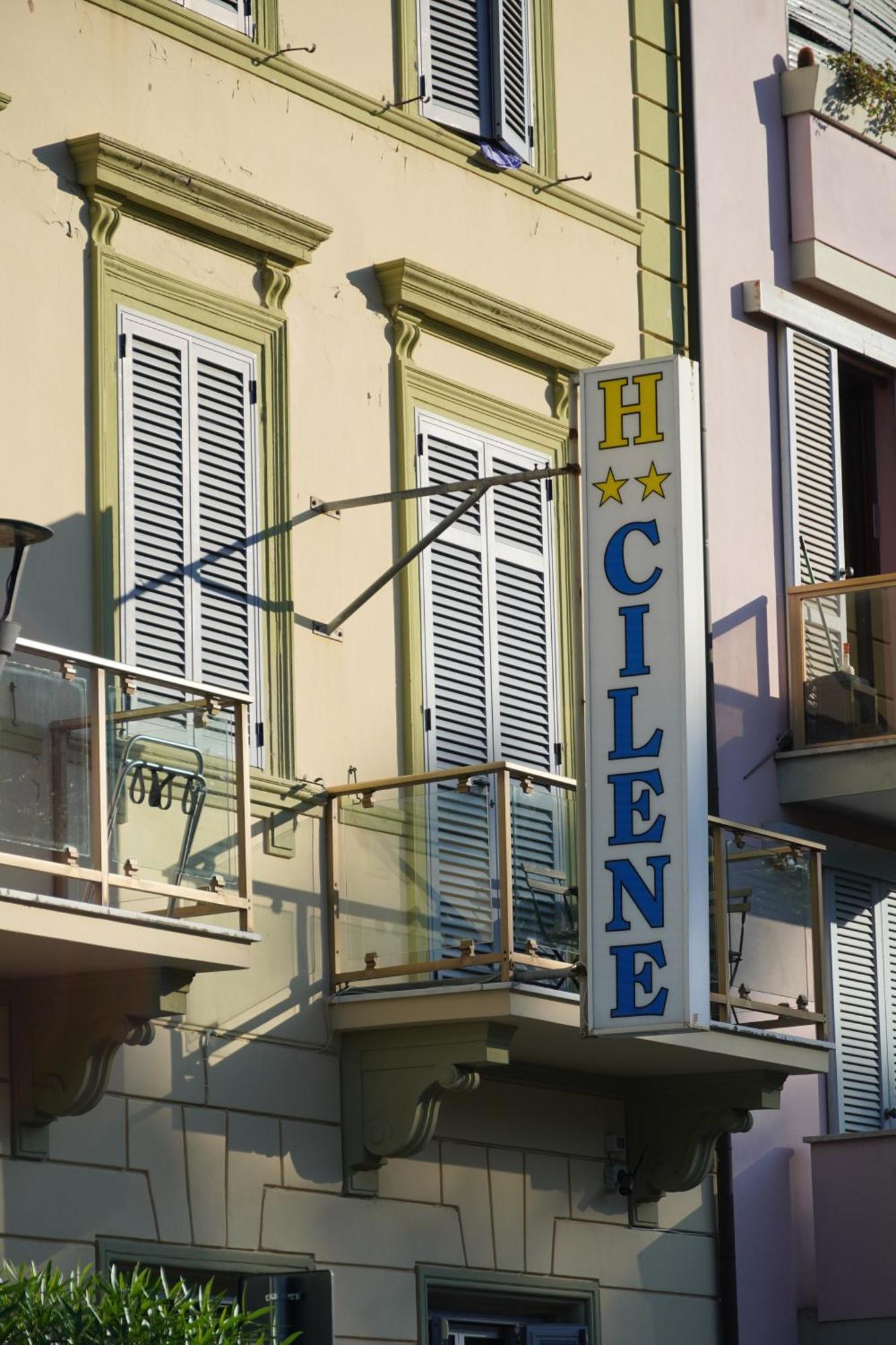 Hotel Cilene Viareggio Bagian luar foto