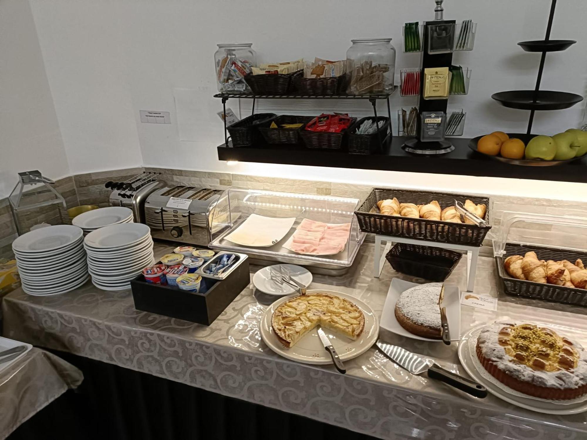 Hotel Cilene Viareggio Bagian luar foto