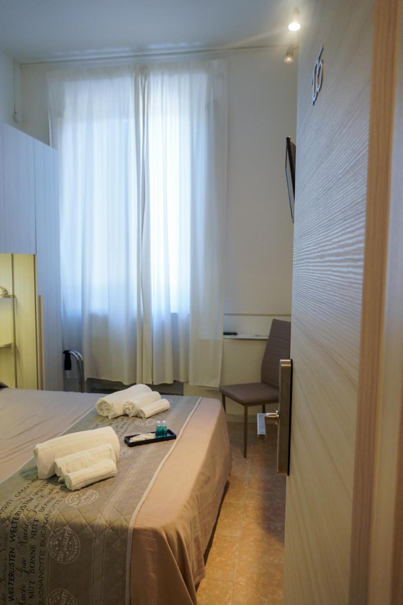 Hotel Cilene Viareggio Bagian luar foto