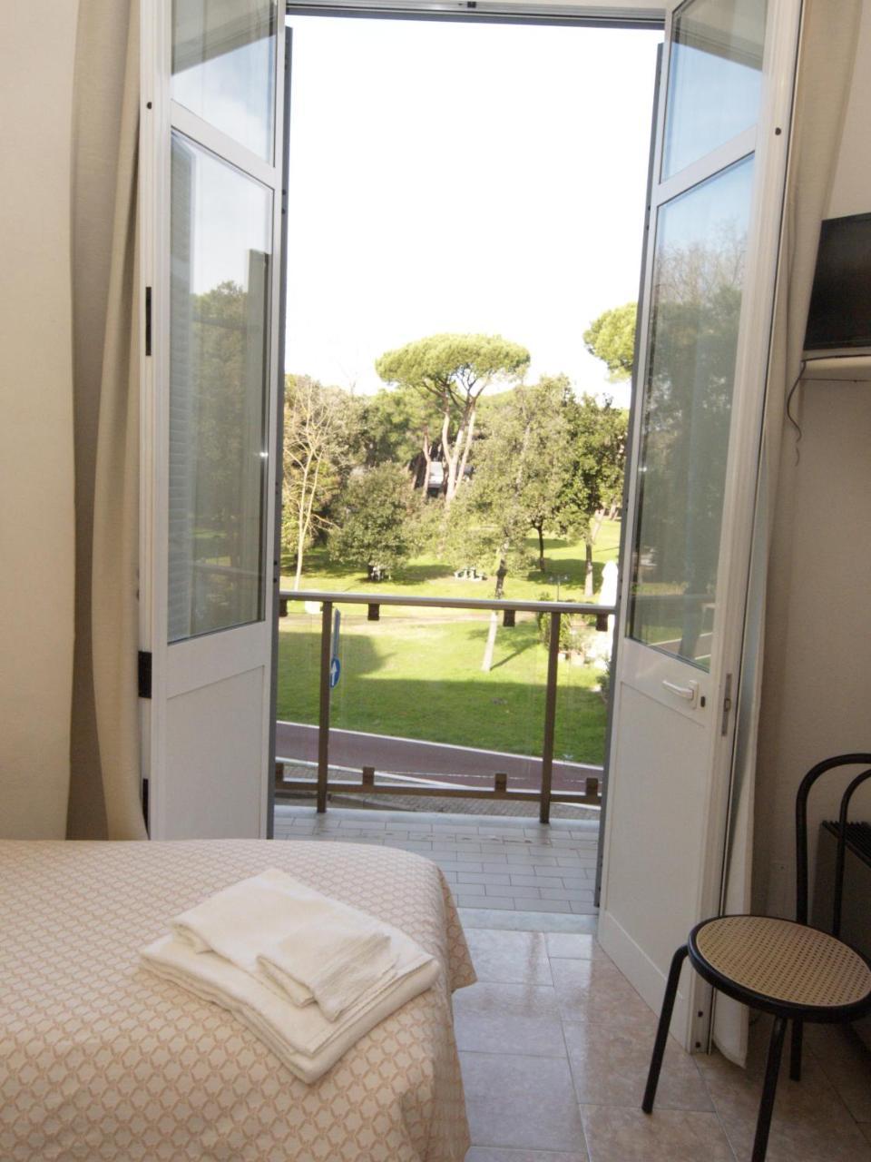 Hotel Cilene Viareggio Bagian luar foto